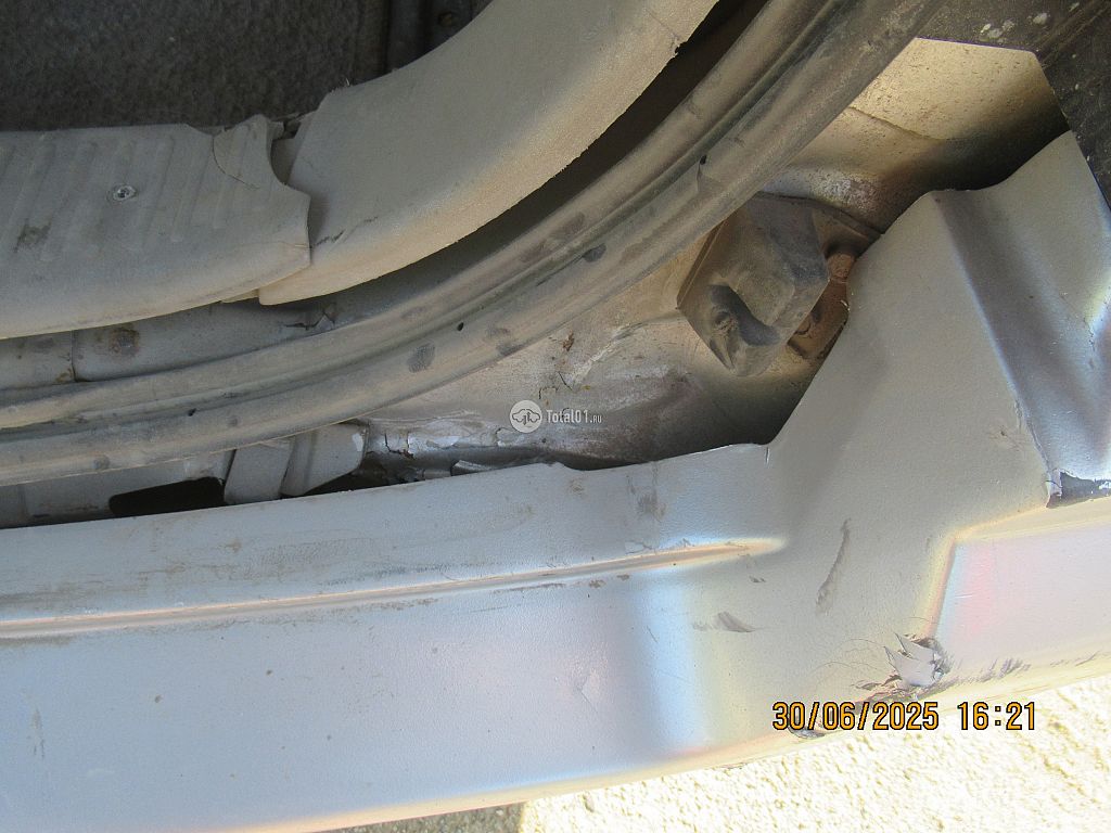 Фото Nissan Bassara 70