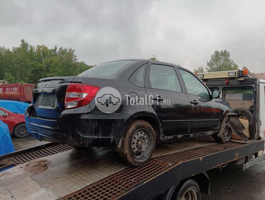 Фото ВАЗ (LADA) Granta 114