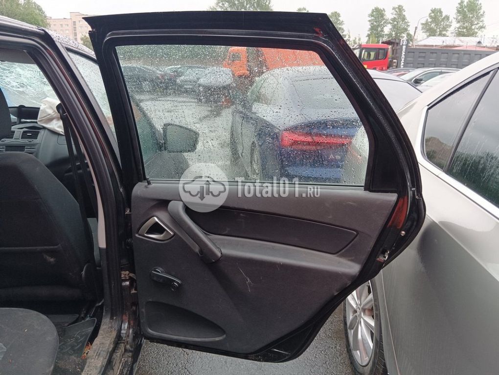 Фото ВАЗ (LADA) Granta 128