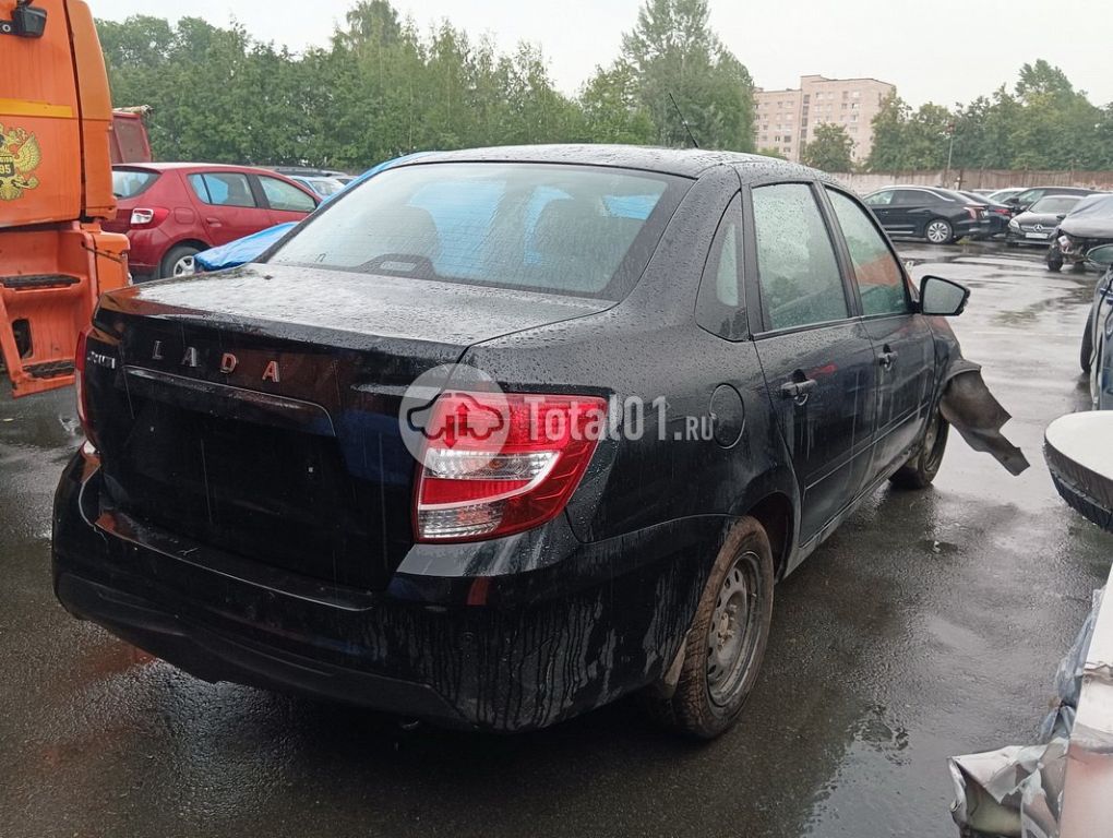 Фото ВАЗ (LADA) Granta 178