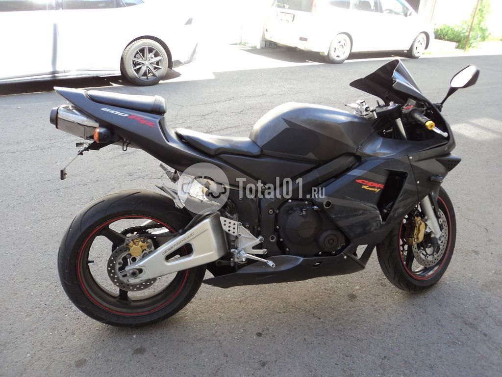 Фото Honda CBR600RR 8