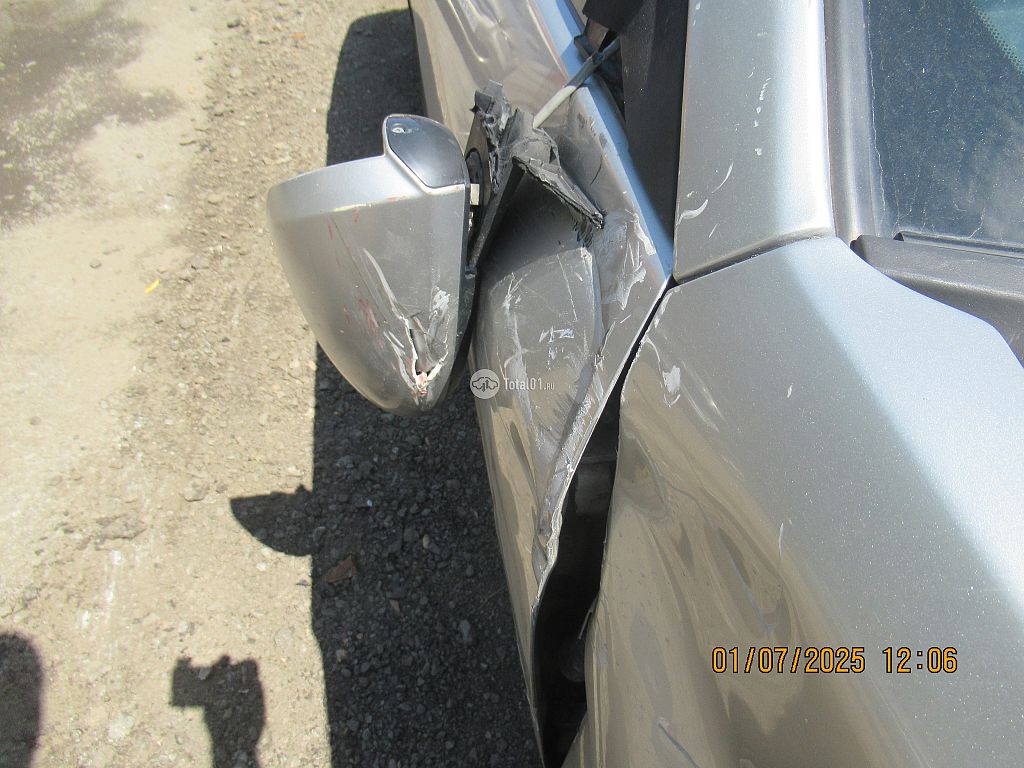 Фото Nissan Wingroad 80