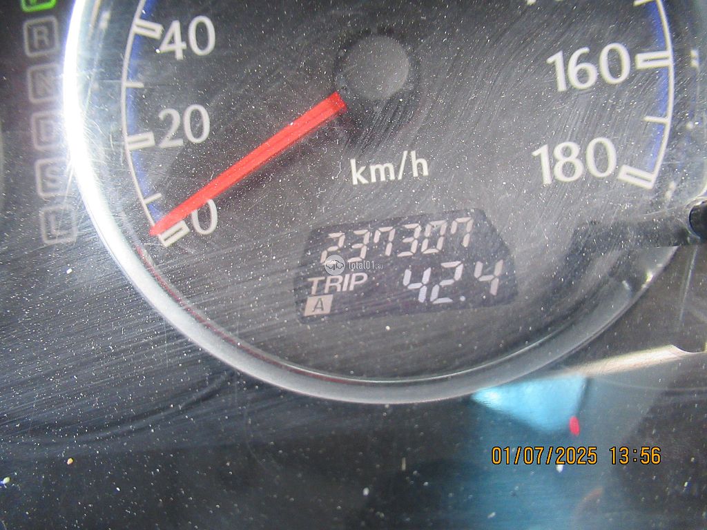 Фото Mazda Verisa 10
