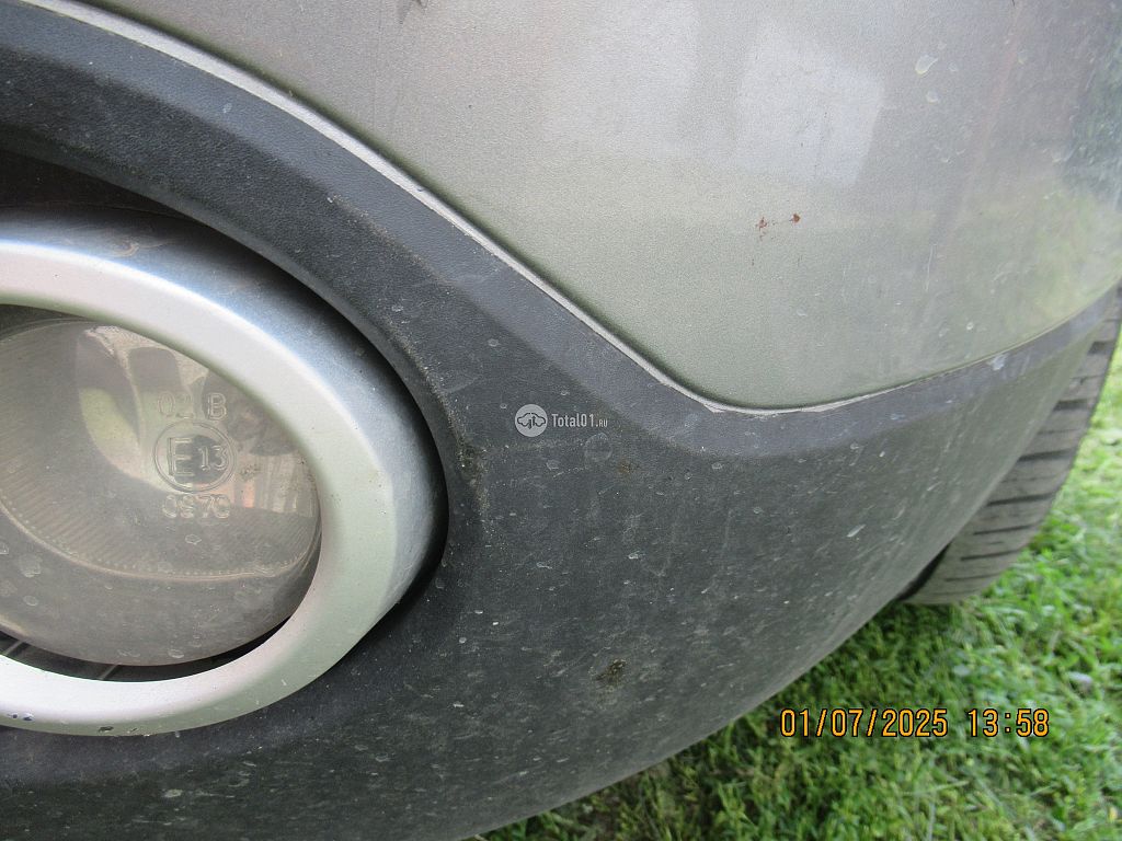 Фото Mazda Verisa 30