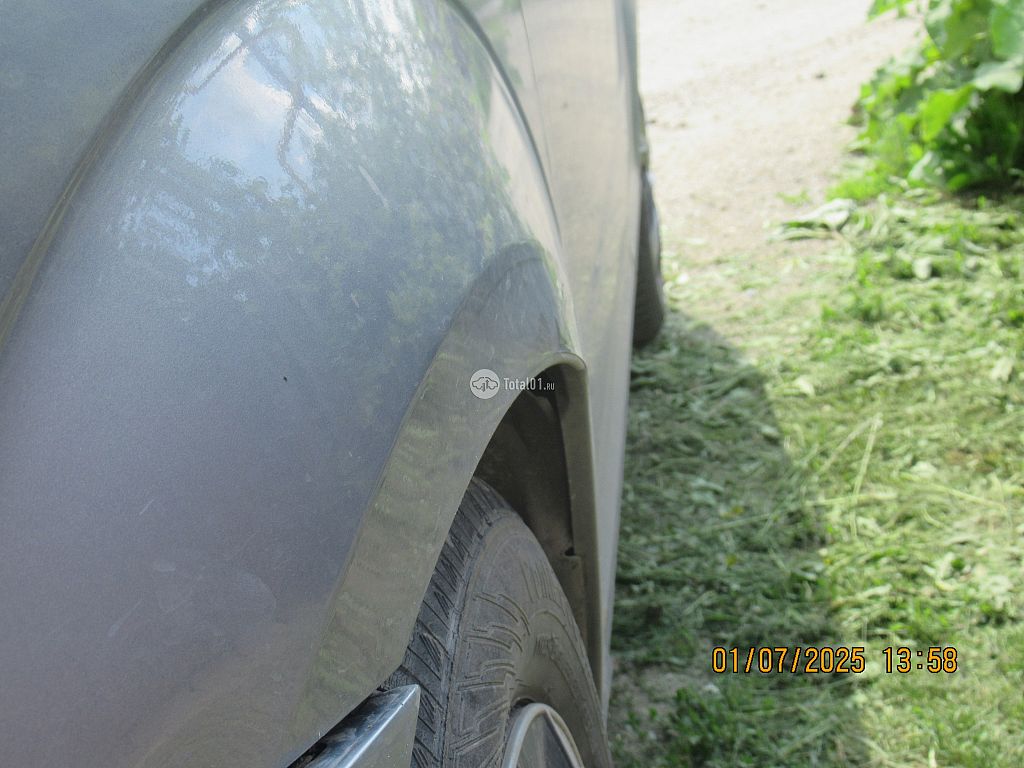 Фото Mazda Verisa 42