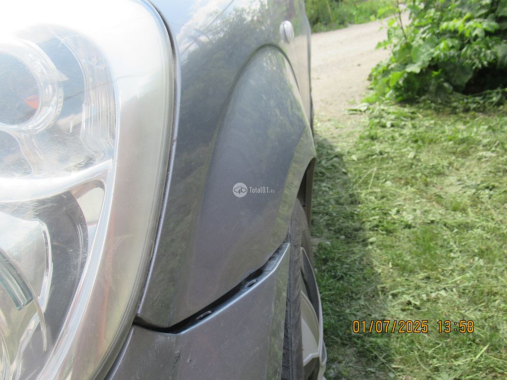 Фото Mazda Verisa 46