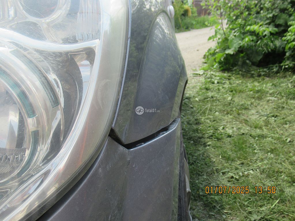Фото Mazda Verisa 52