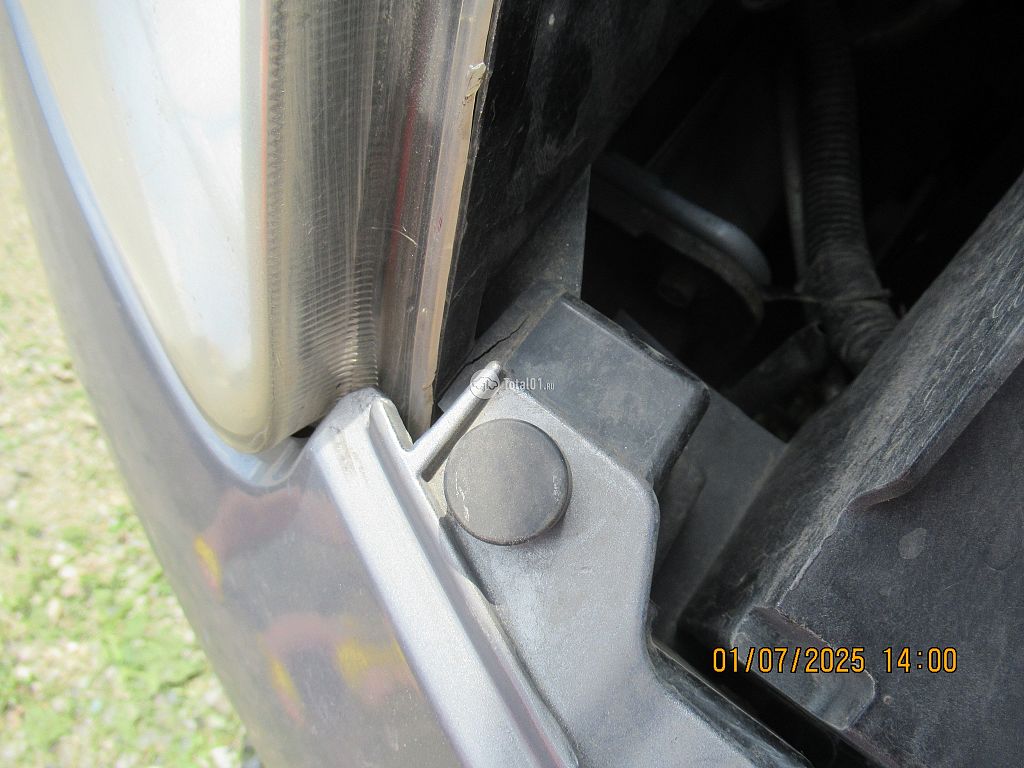 Фото Mazda Verisa 84