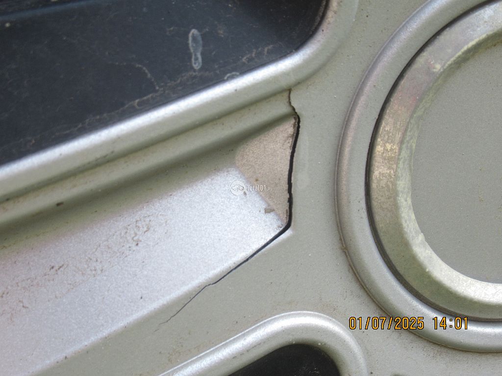 Фото Mazda Verisa 106