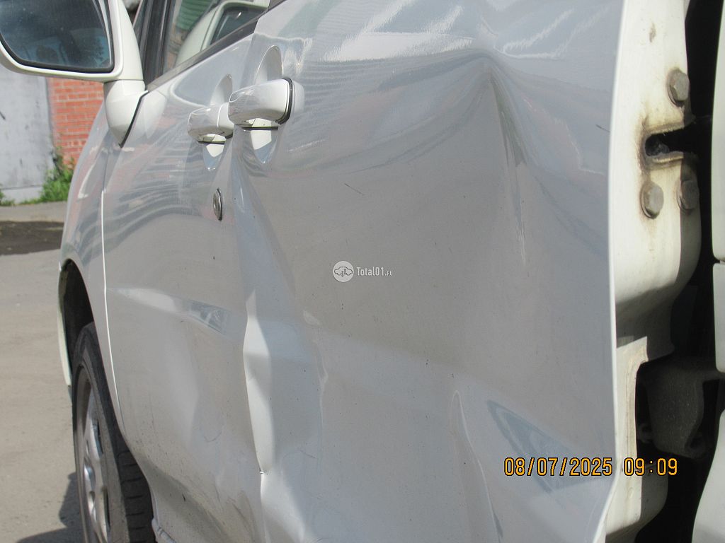 Фото Nissan Liberty 46