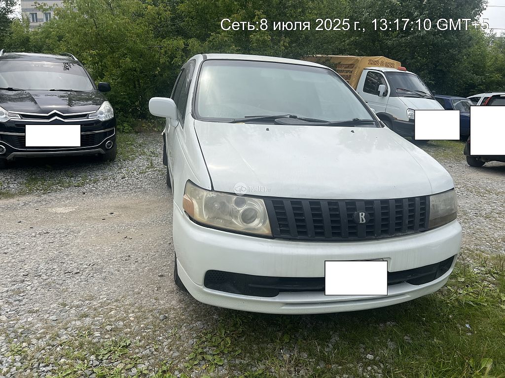 Фото Nissan Bassara 4