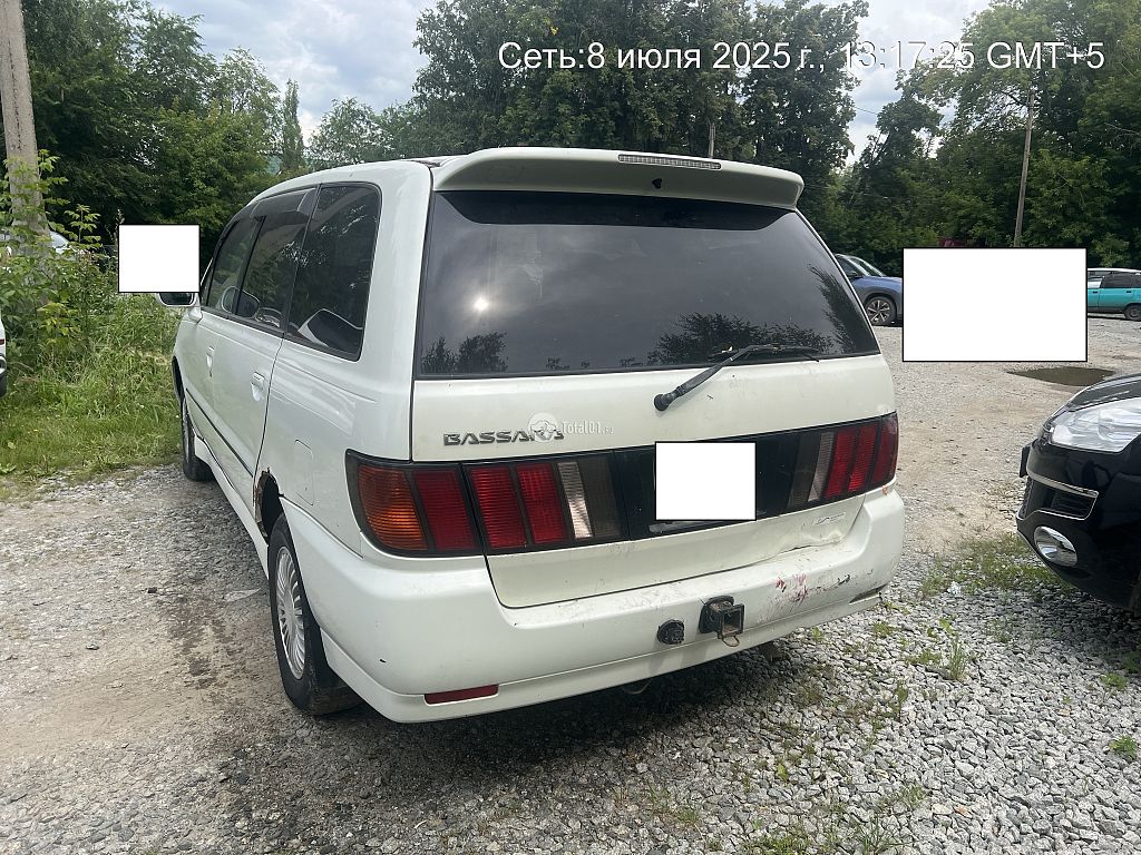 Фото Nissan Bassara 8