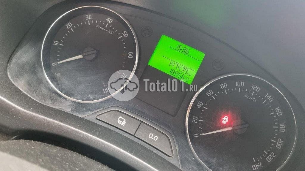 Фото Skoda Roomster 10