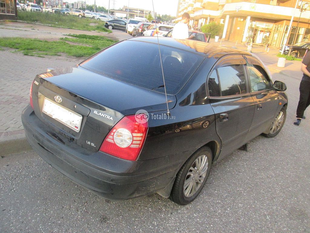 Фото Hyundai Elantra 6