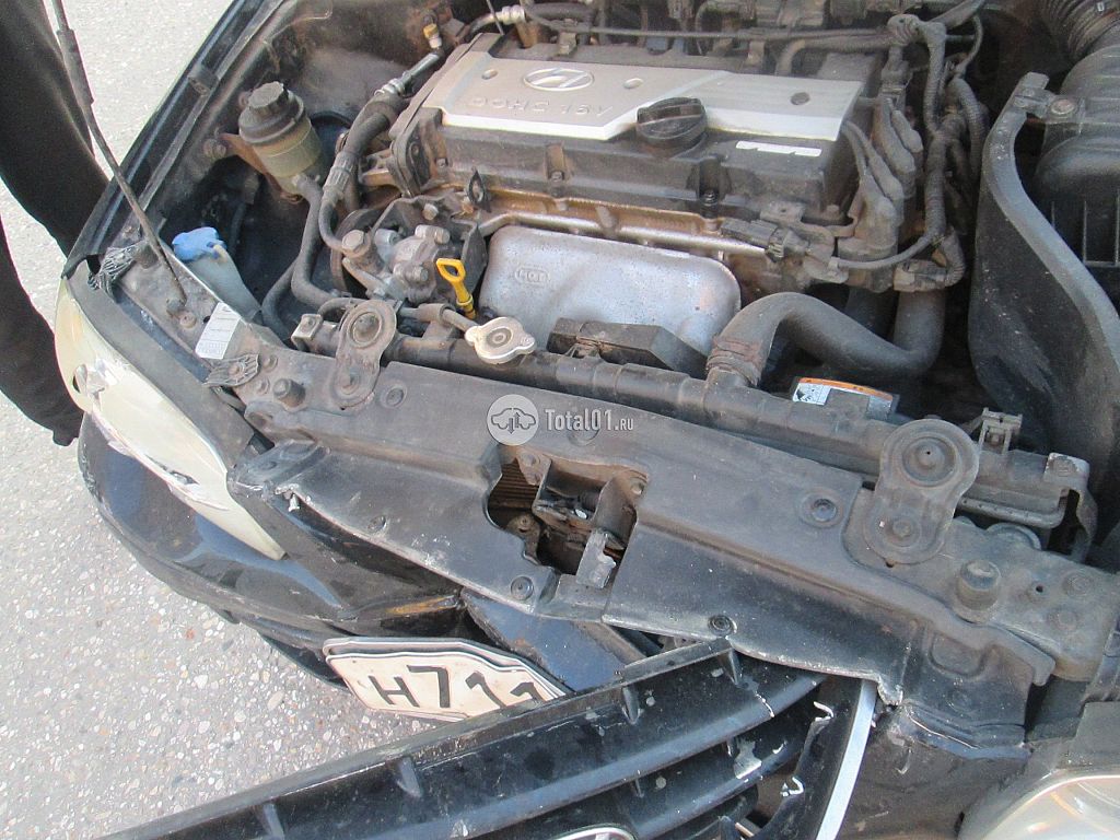 Фото Hyundai Elantra 190