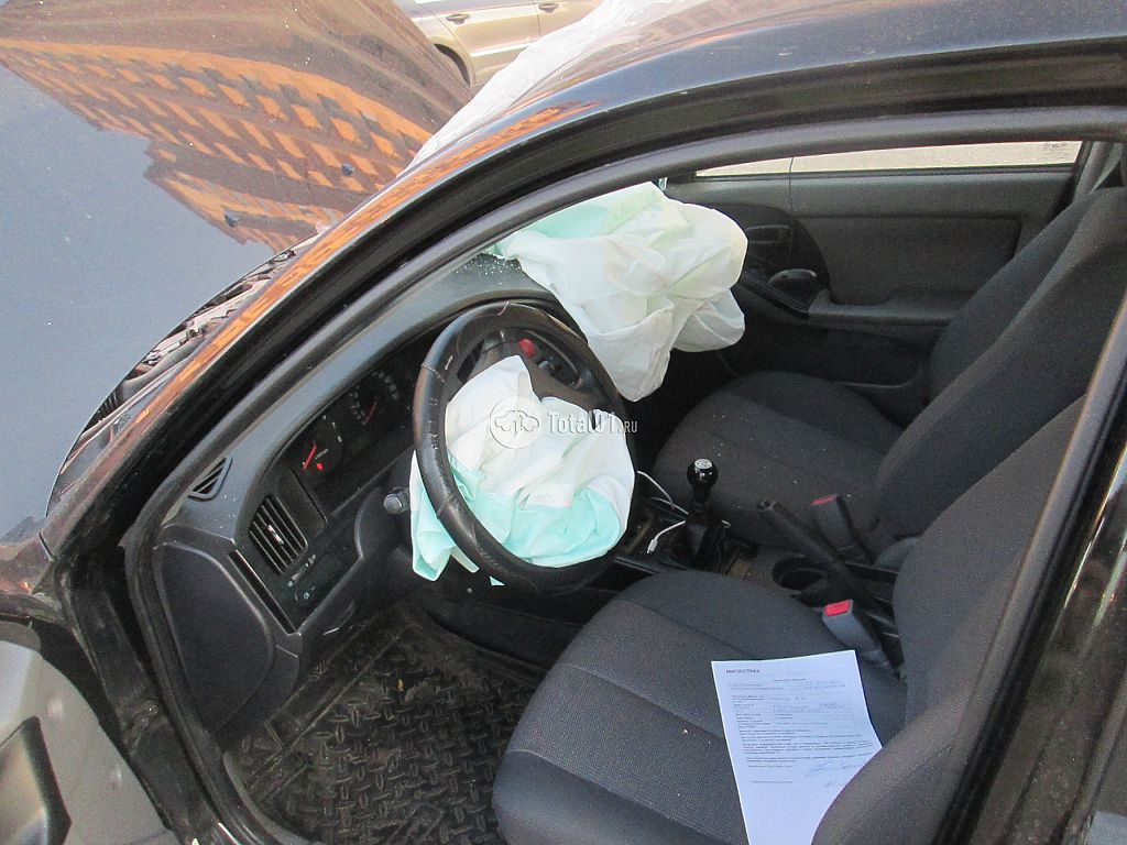Фото Hyundai Elantra 194