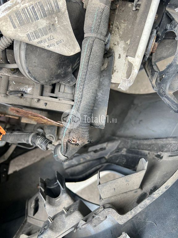 Фото Peugeot 408 16