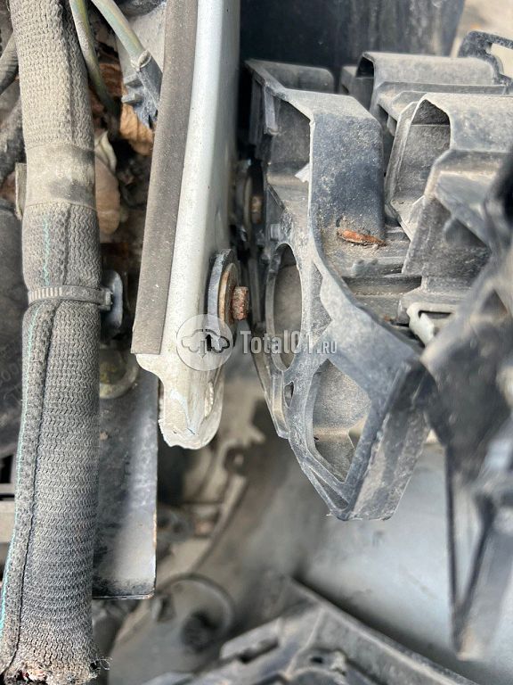 Фото Peugeot 408 26