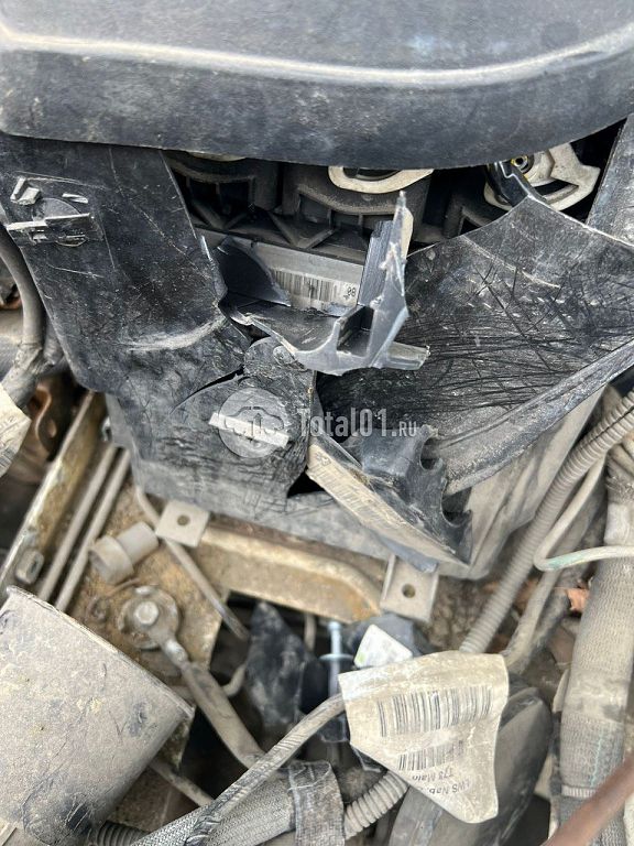 Фото Peugeot 408 28