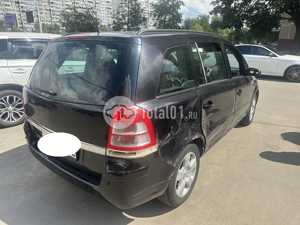Фото Opel Zafira 8