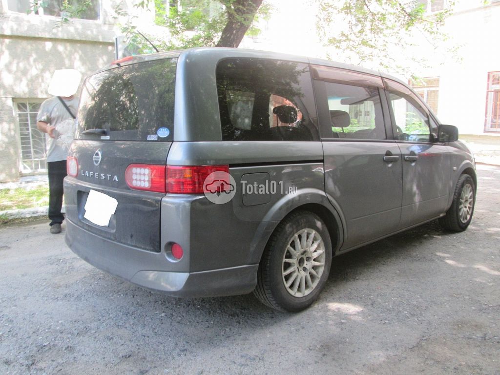 Фото Nissan Lafesta 6
