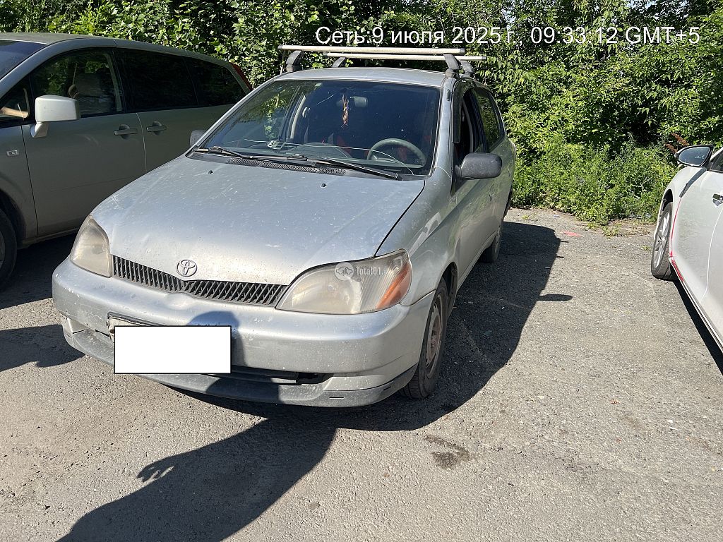 Фото Toyota Echo 4