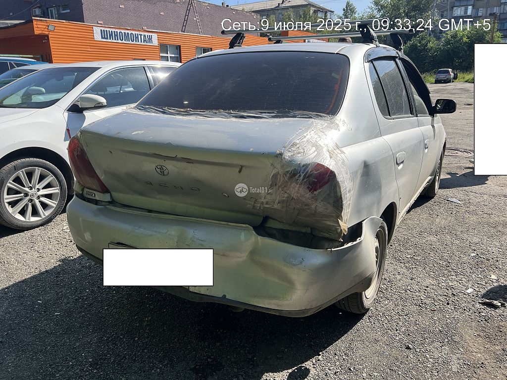 Фото Toyota Echo 8