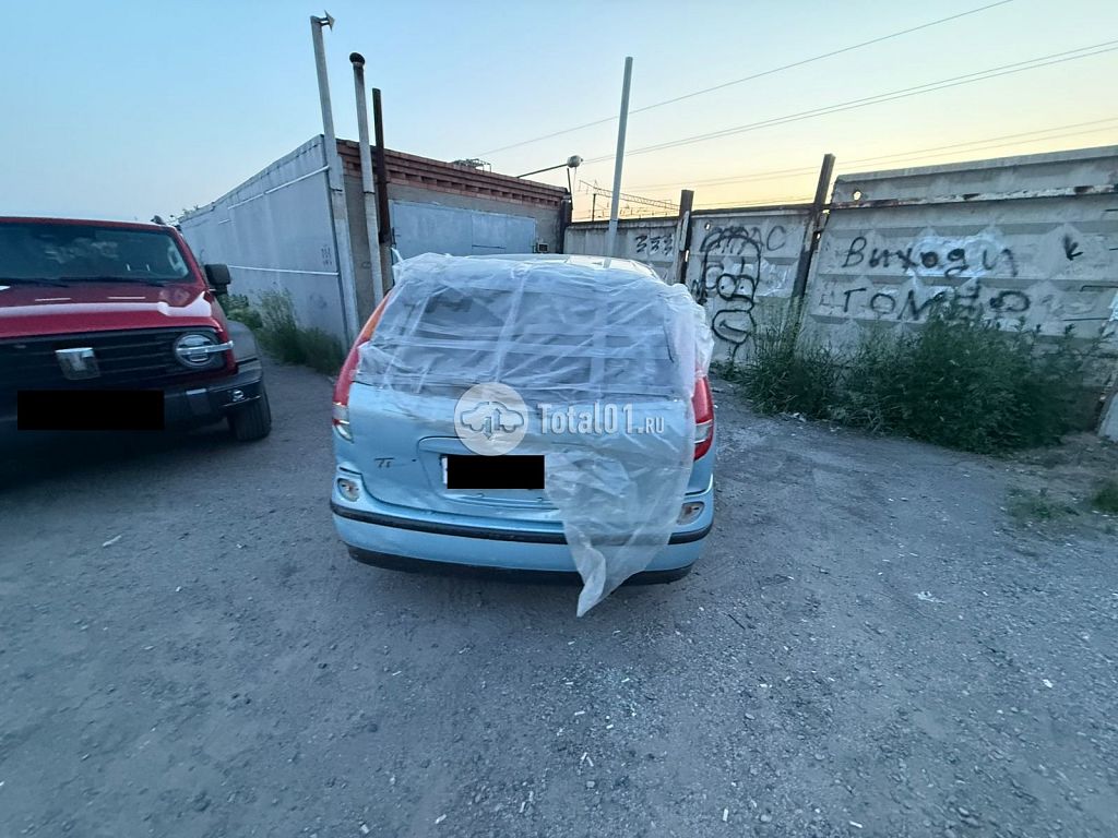 Фото Nissan Tino 48