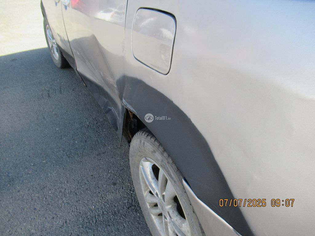 Фото Mazda MPV 38