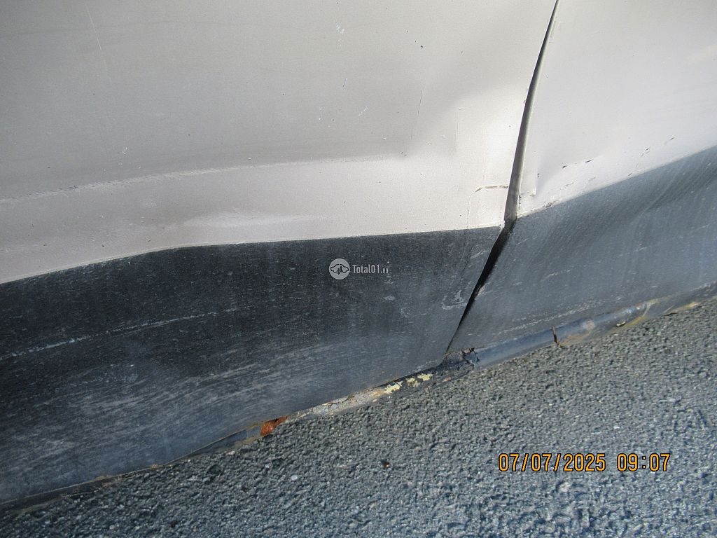 Фото Mazda MPV 46