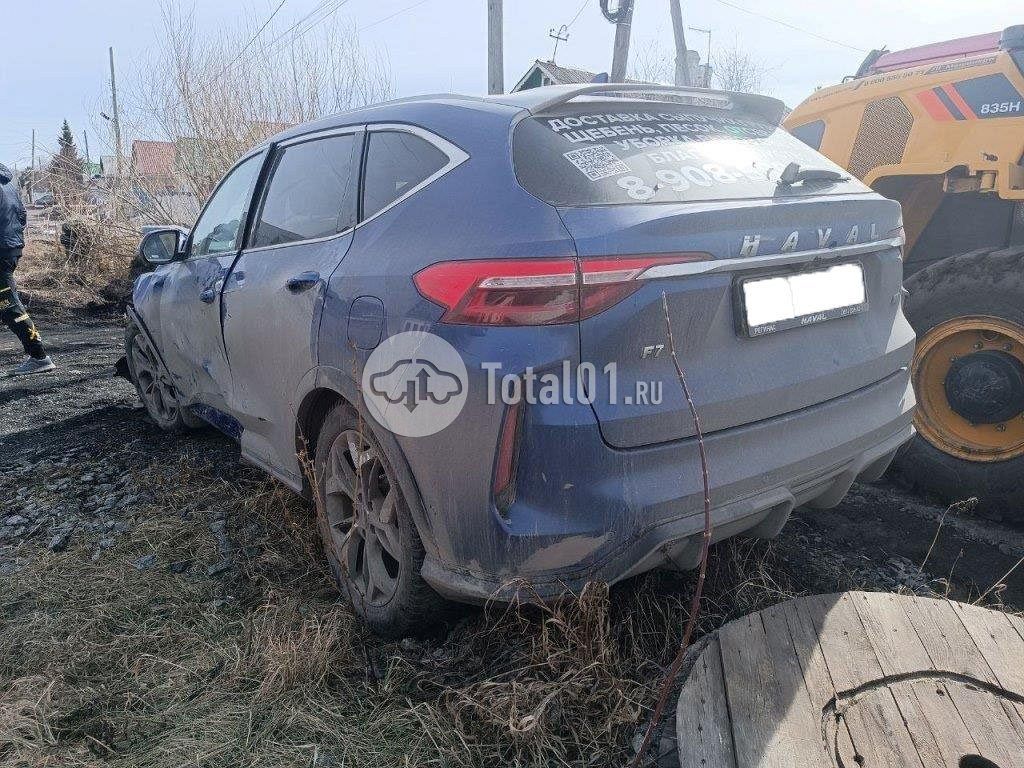 Фото Haval F7 10
