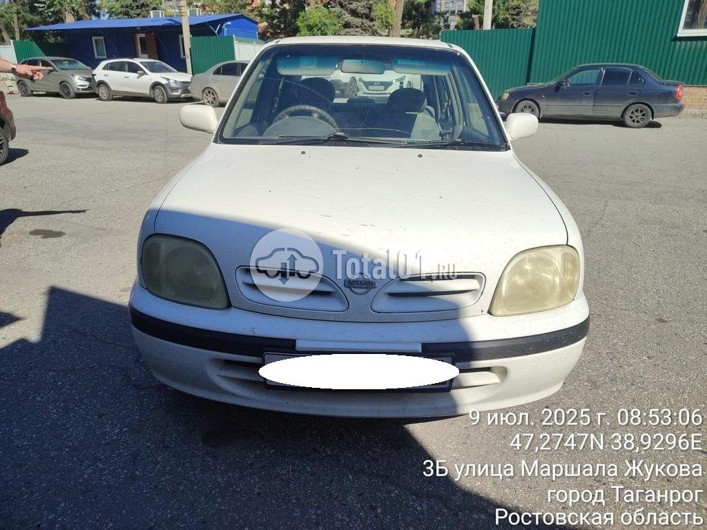 Фото Nissan March 4