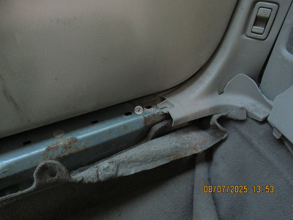 Фото Mazda MPV 80