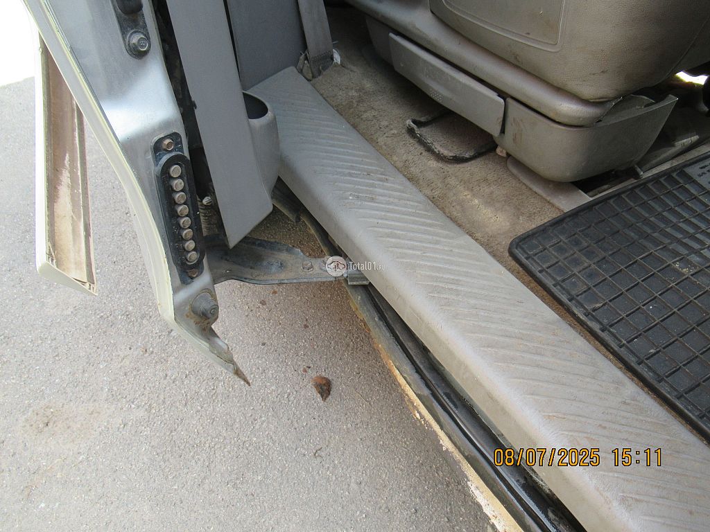 Фото Mazda MPV 106