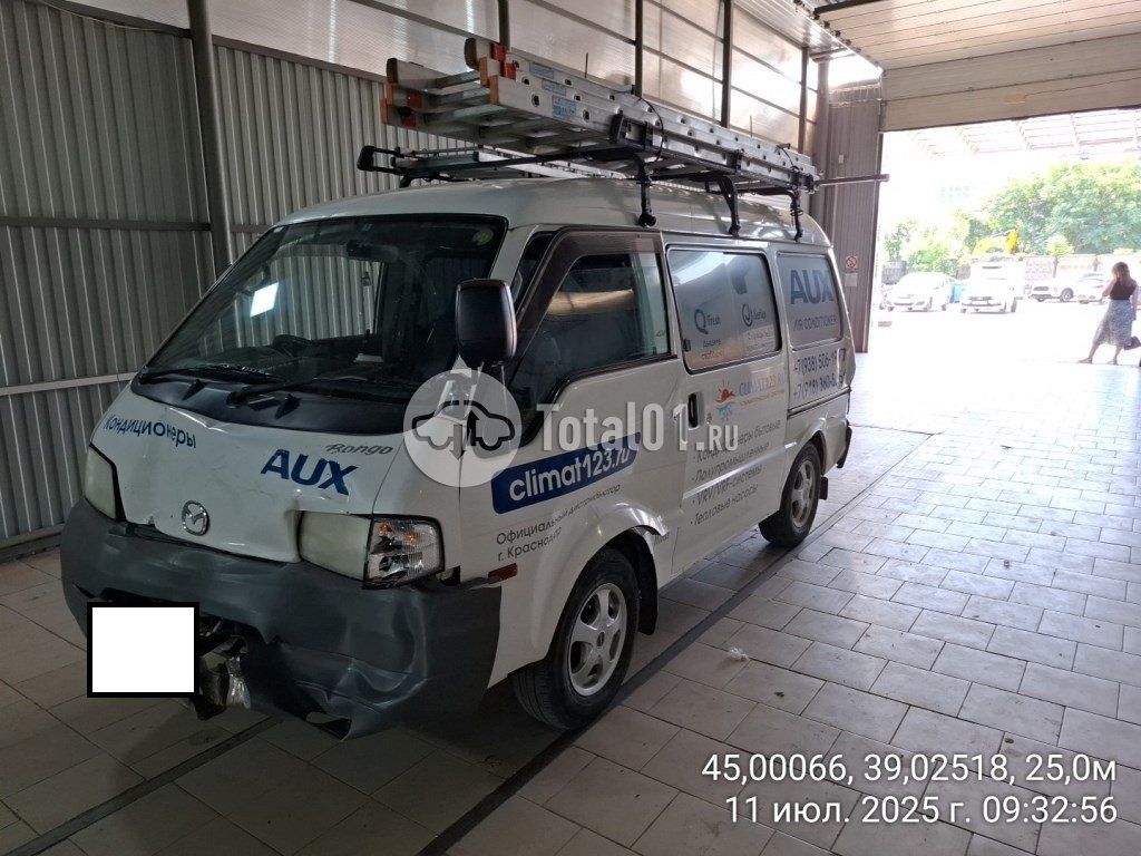 Фото Mazda Bongo 10