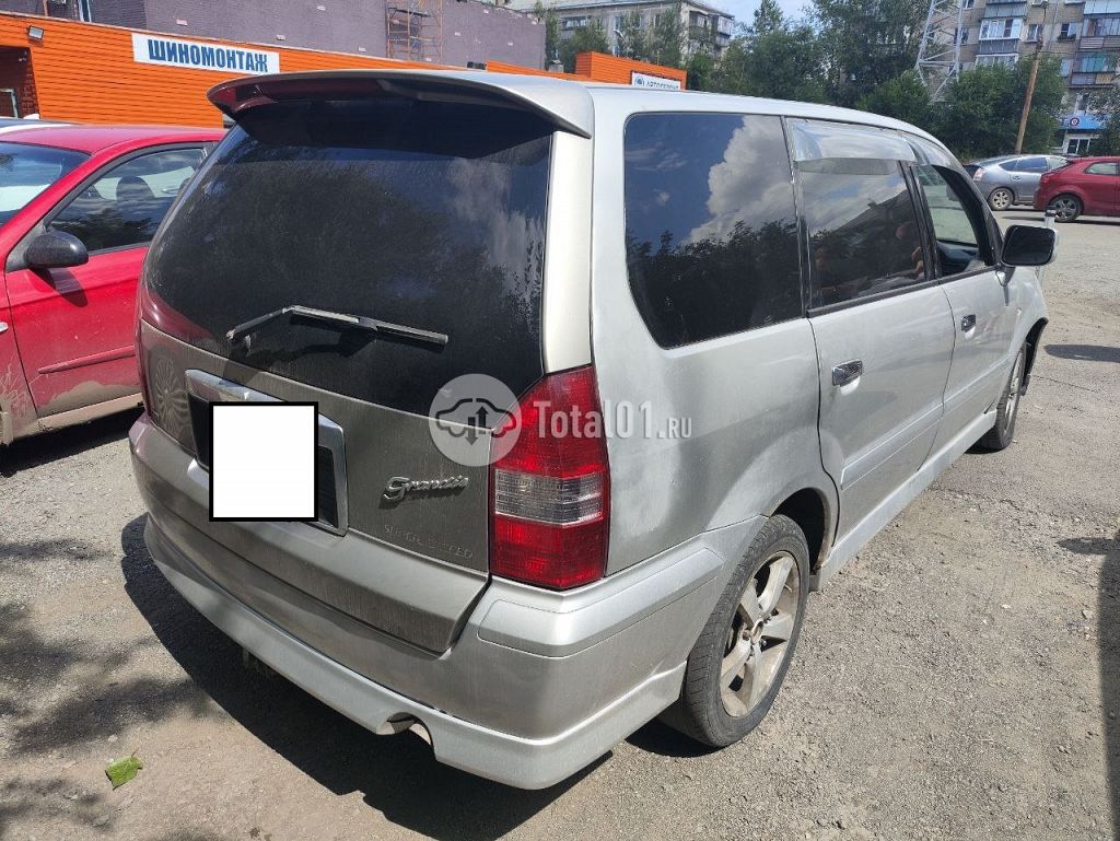 Фото Mitsubishi Chariot Grandis 4
