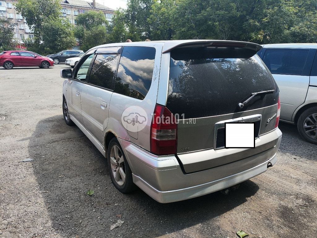 Фото Mitsubishi Chariot Grandis 8