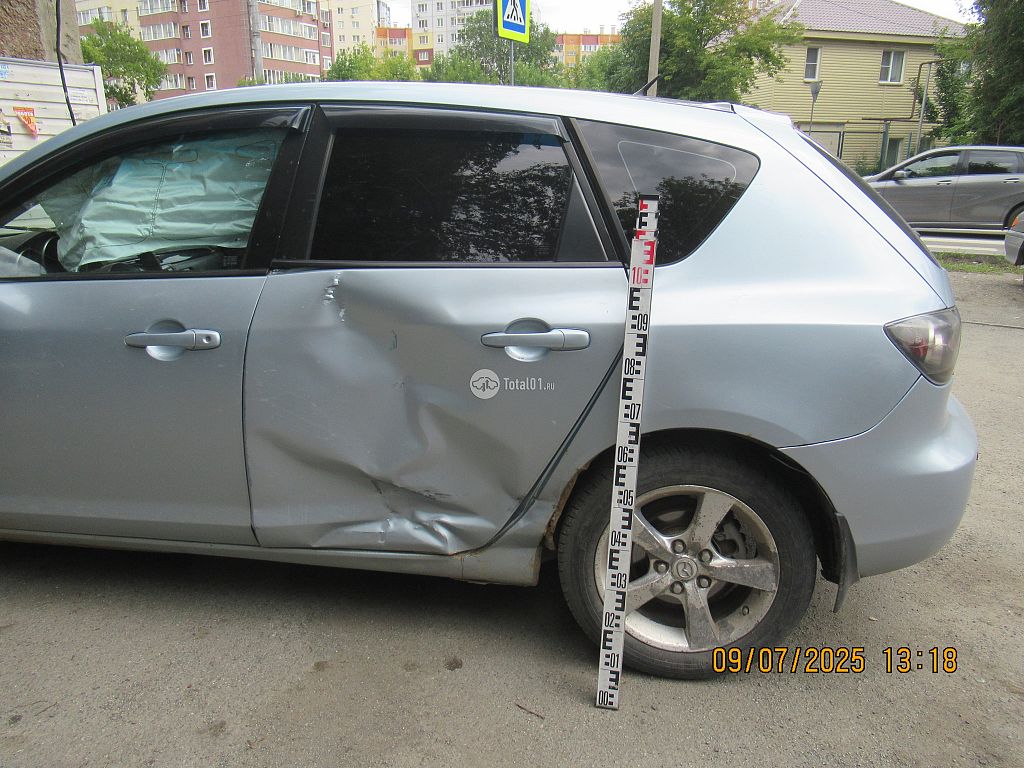 Фото Mazda 3 6