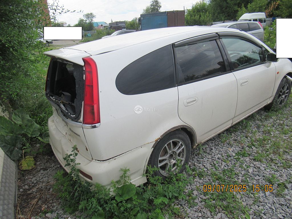 Фото Honda Stream 8