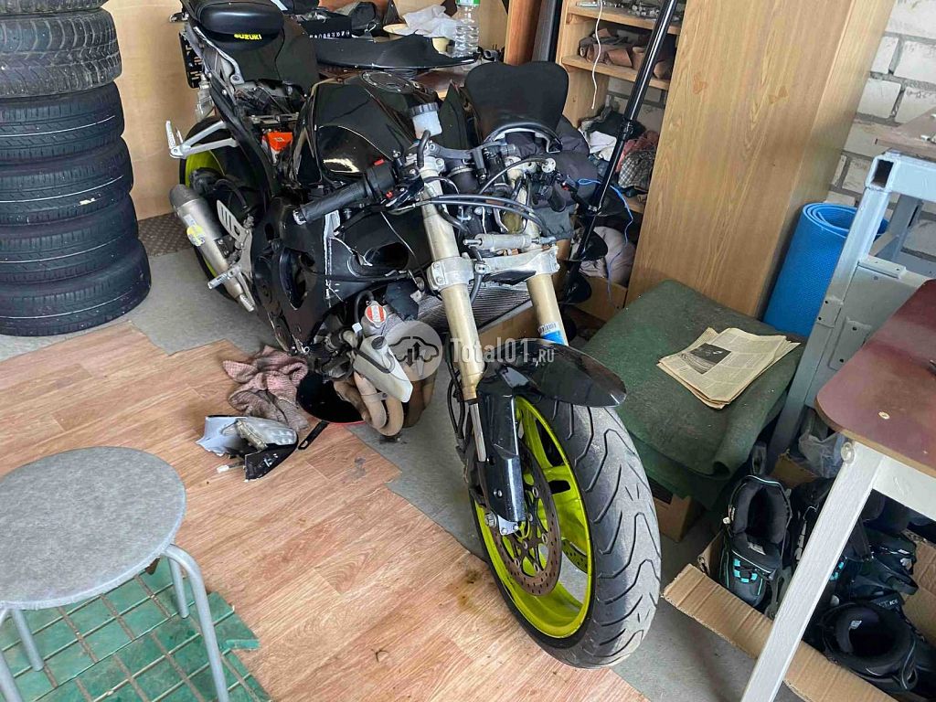 Фото Suzuki GSX-R600 4