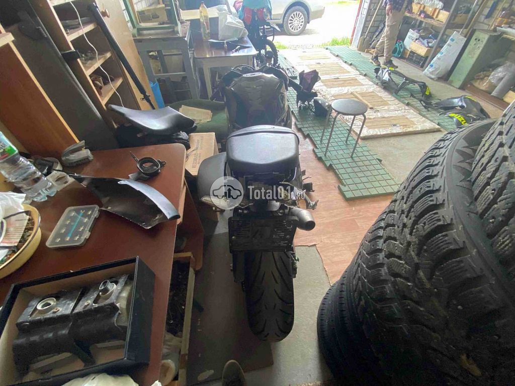 Фото Suzuki GSX-R600 6