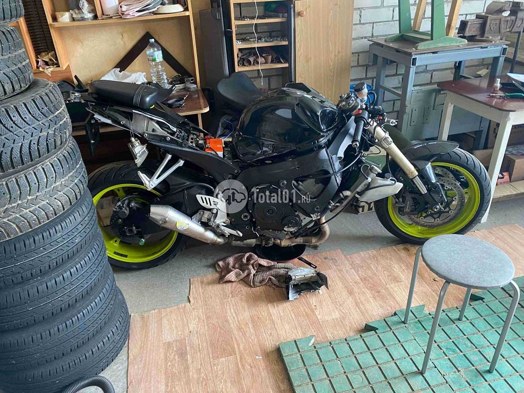Фото Suzuki GSX-R600 10