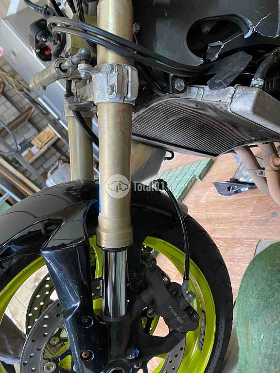 Фото Suzuki GSX-R600 28
