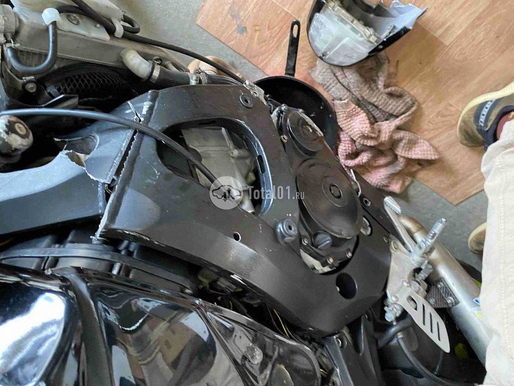 Фото Suzuki GSX-R600 36