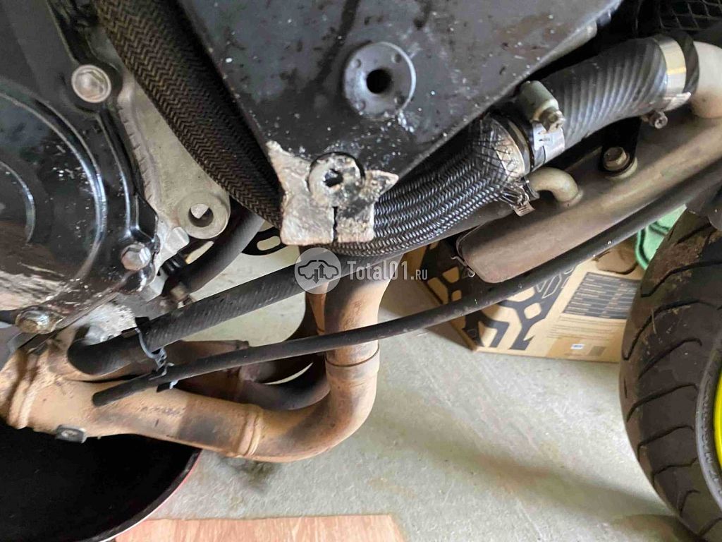 Фото Suzuki GSX-R600 38