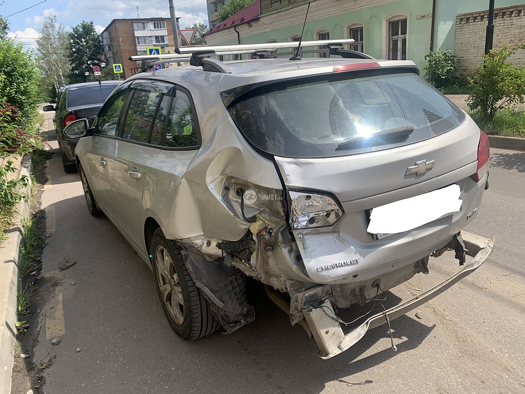 Фото Chevrolet Cruze 8