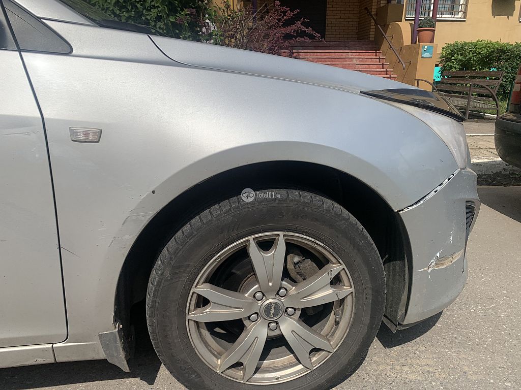 Фото Chevrolet Cruze 30