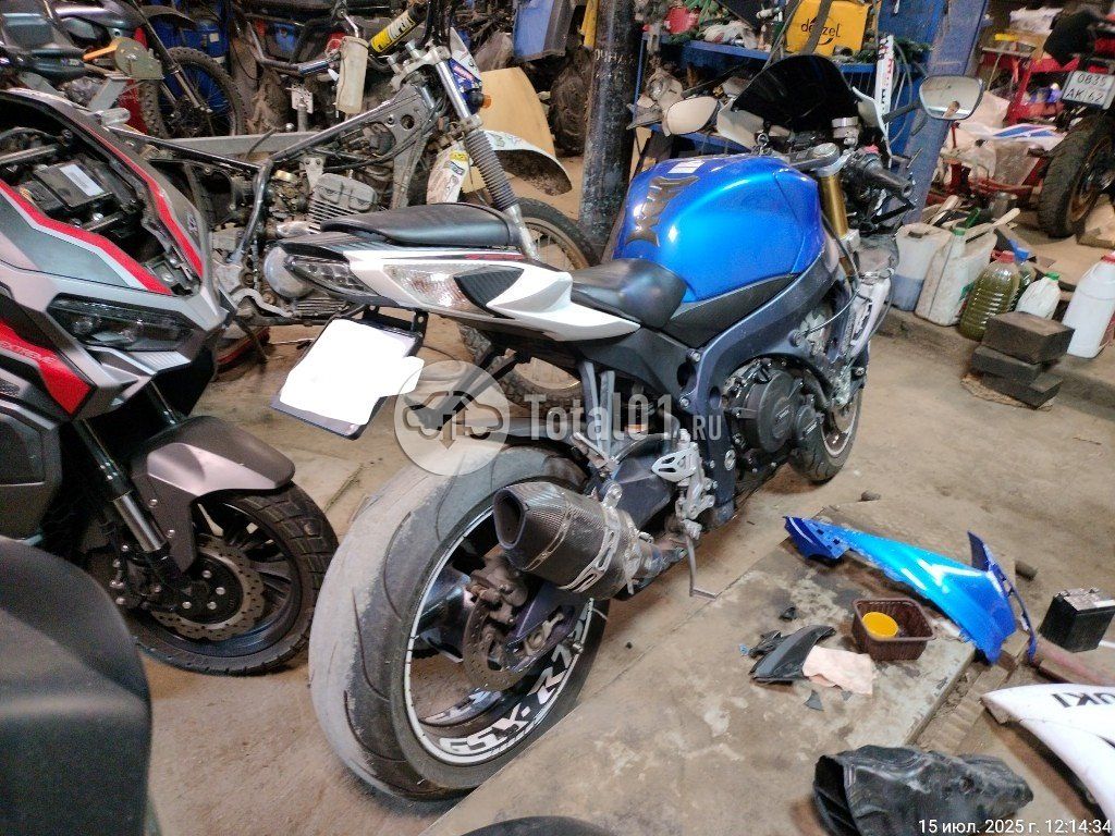 Фото Suzuki GSX-R600 6