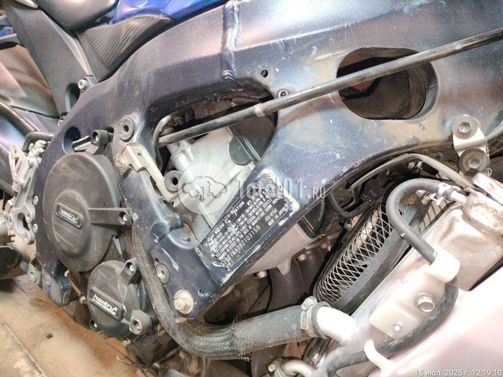 Фото Suzuki GSX-R600 28