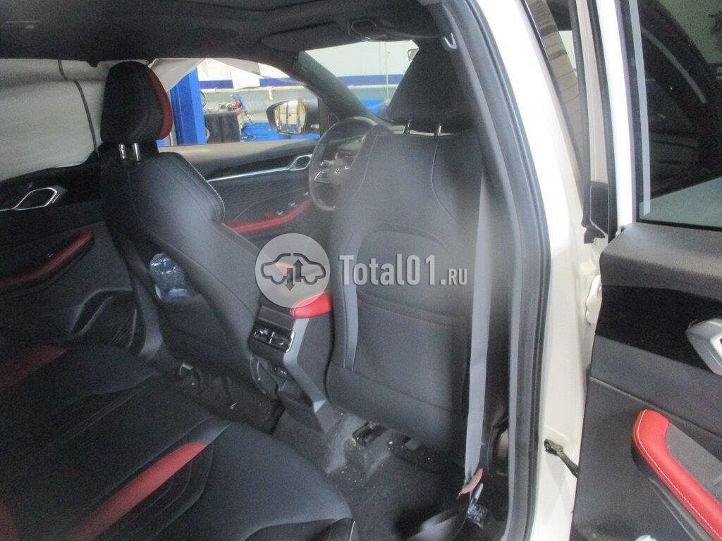 Фото Geely Coolray 74
